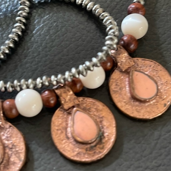 3 Urban Outfitters necklace bundle - Picture 15 of 16